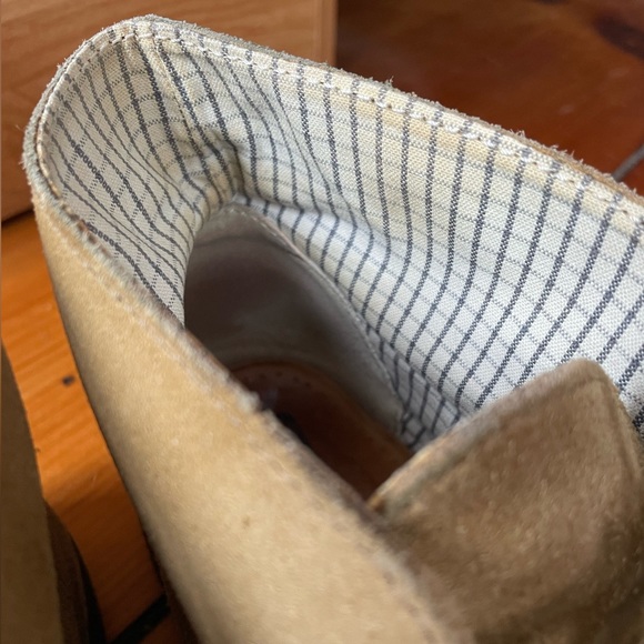 Clarks Desert Boots - Women’s size 9.5 - Picture 3 of 6